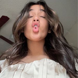 Meet your Posher, Blanca